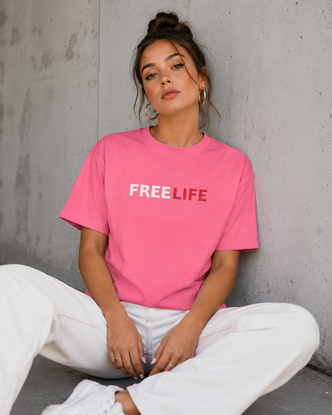 Free Life Signature Tee – Damen Streetwear T-Shirt